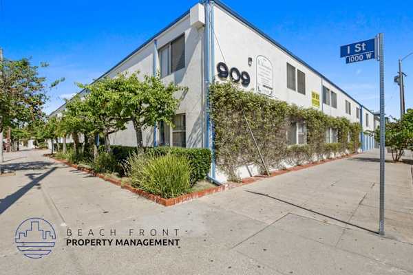 909 N. Wilmington Blvd. property